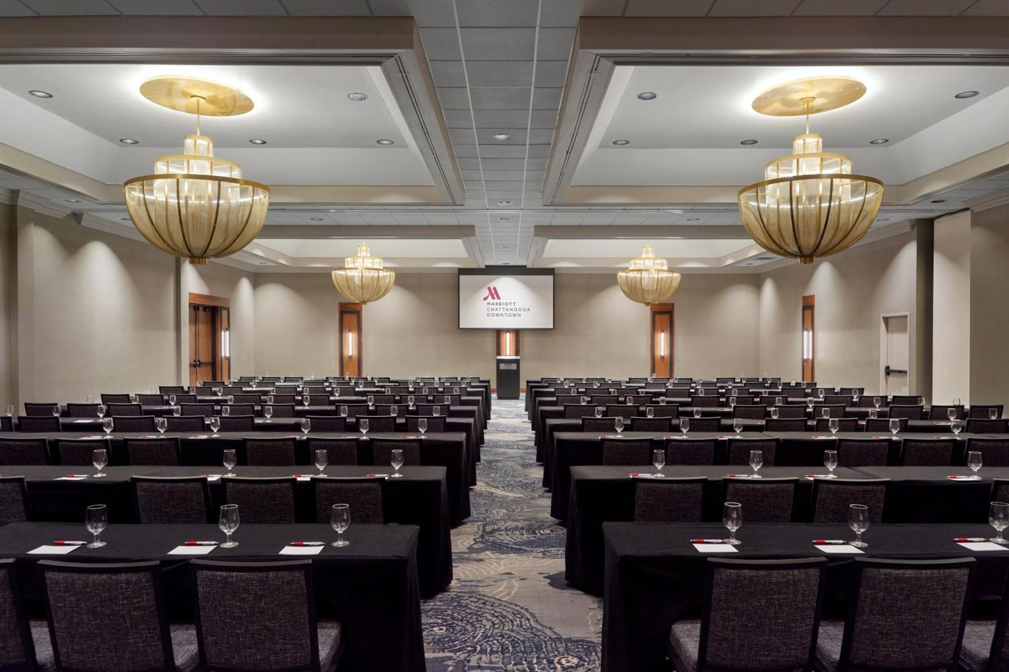 Chattanooga Marriott Downtown Hotel Exterior photo